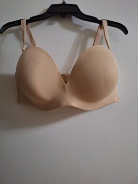 ADDITION ELLE BRA NEW.
